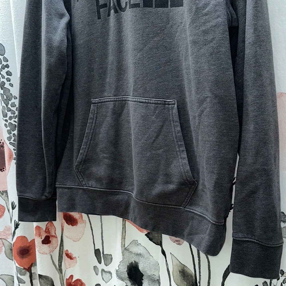 The North Face Men’s Charcoal Hoodie